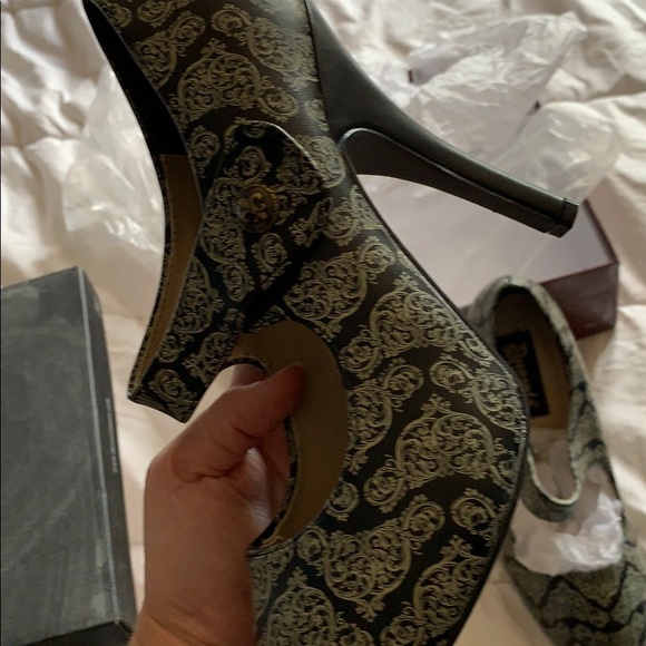 Vintage inspired steam punk heels - Picture 2 of 3